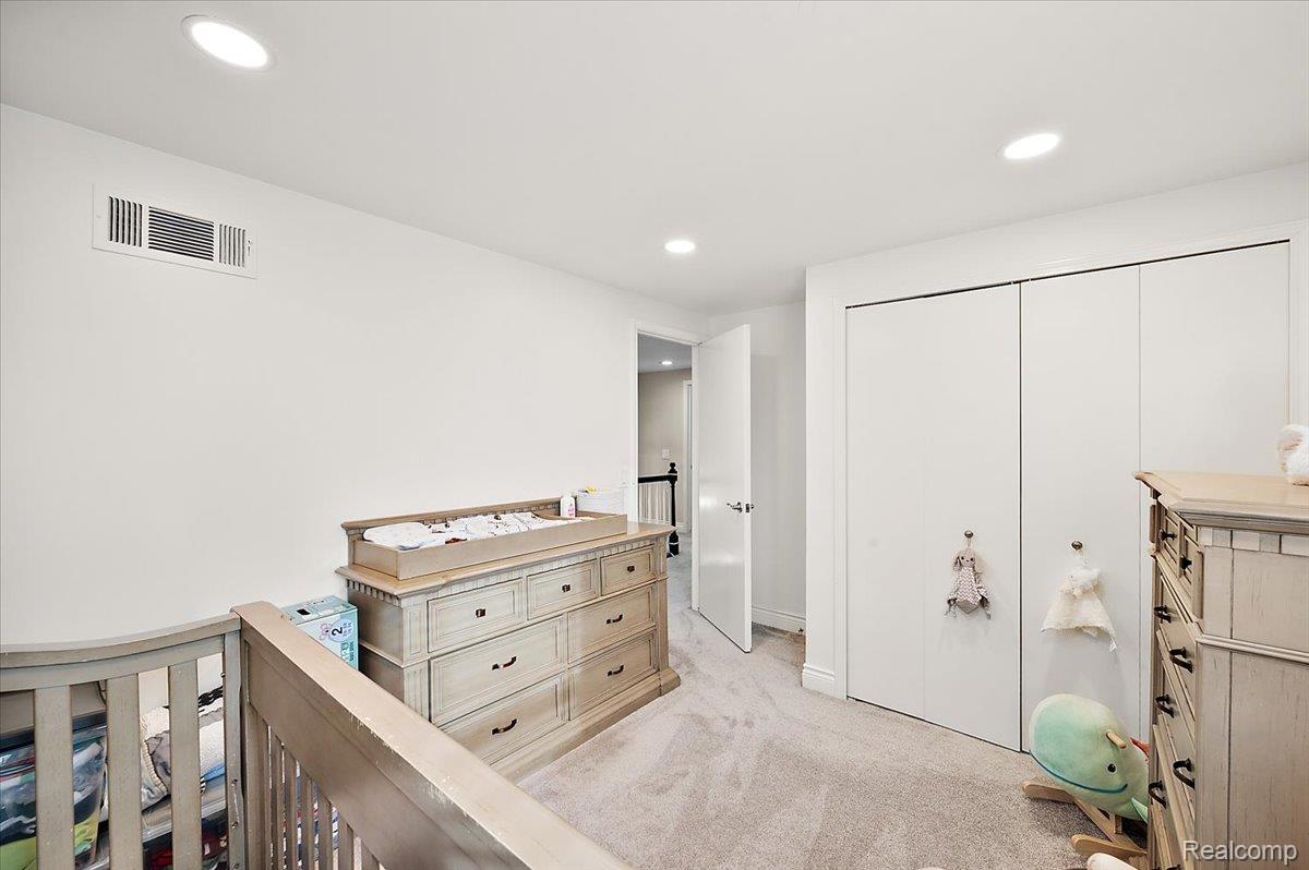 38275 Fleetwood Drive