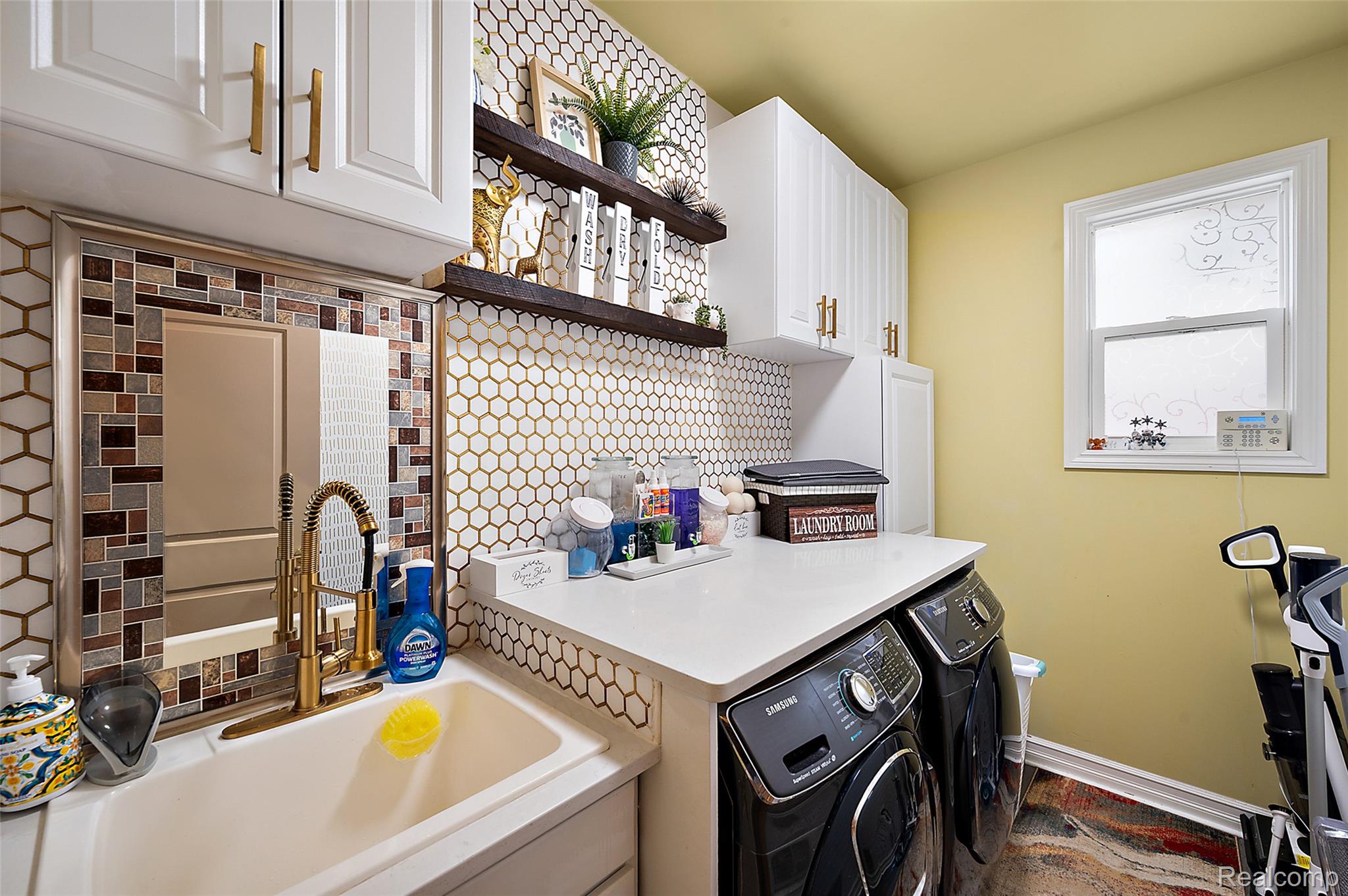 4095 Rockingham Drive