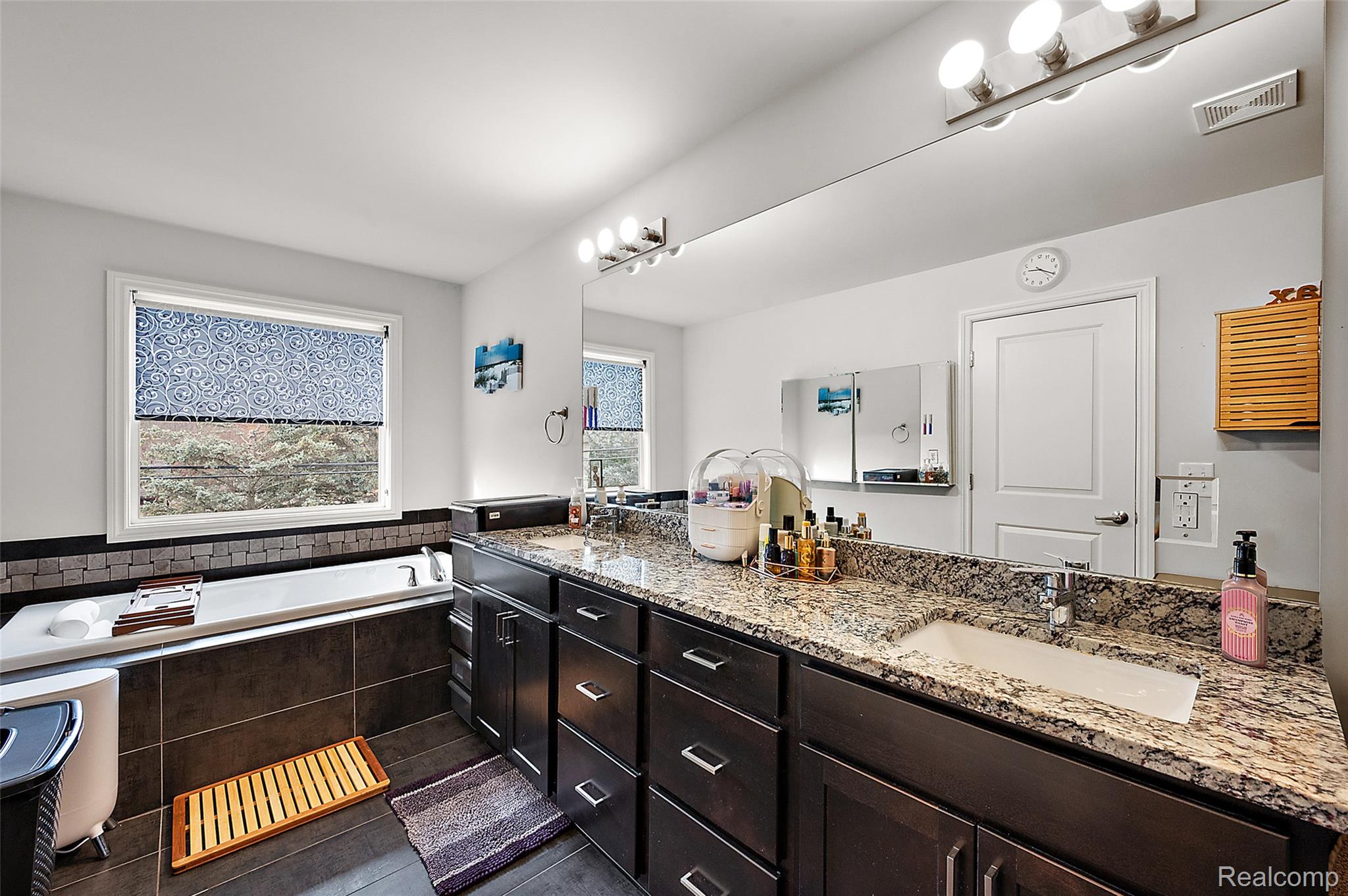 4095 Rockingham Drive