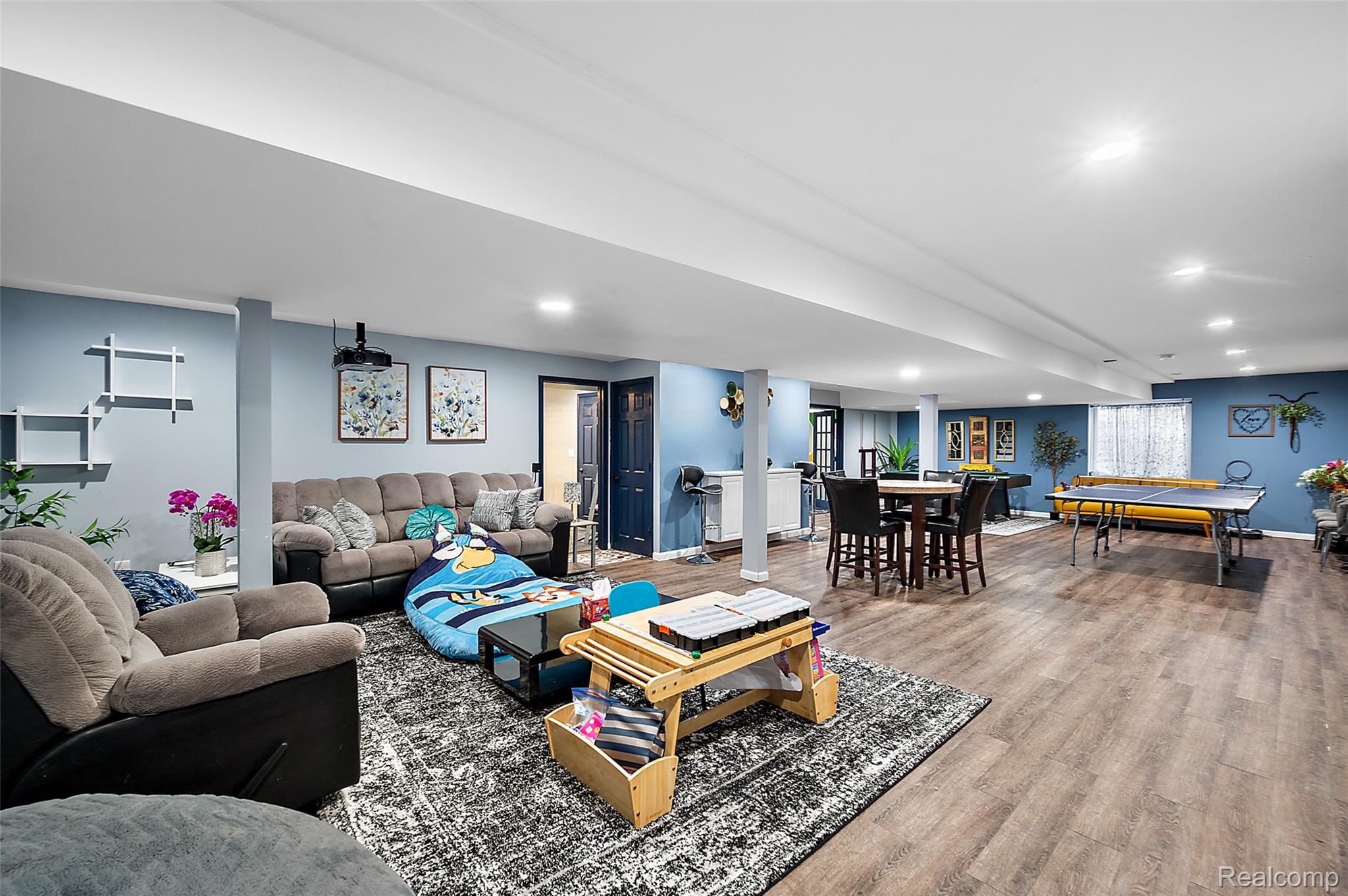 4095 Rockingham Drive