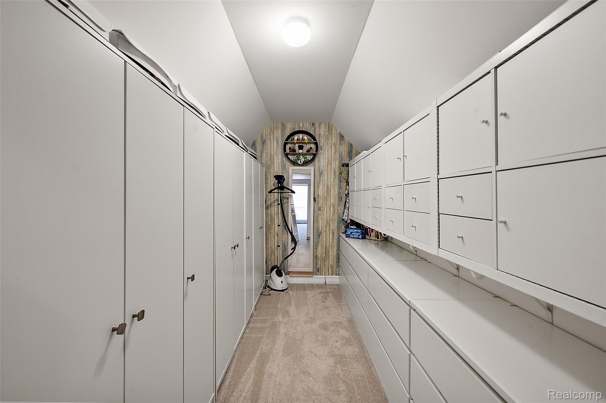 4095 Rockingham Drive