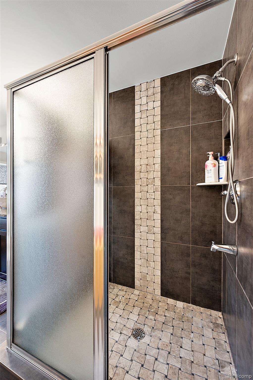 4095 Rockingham Drive