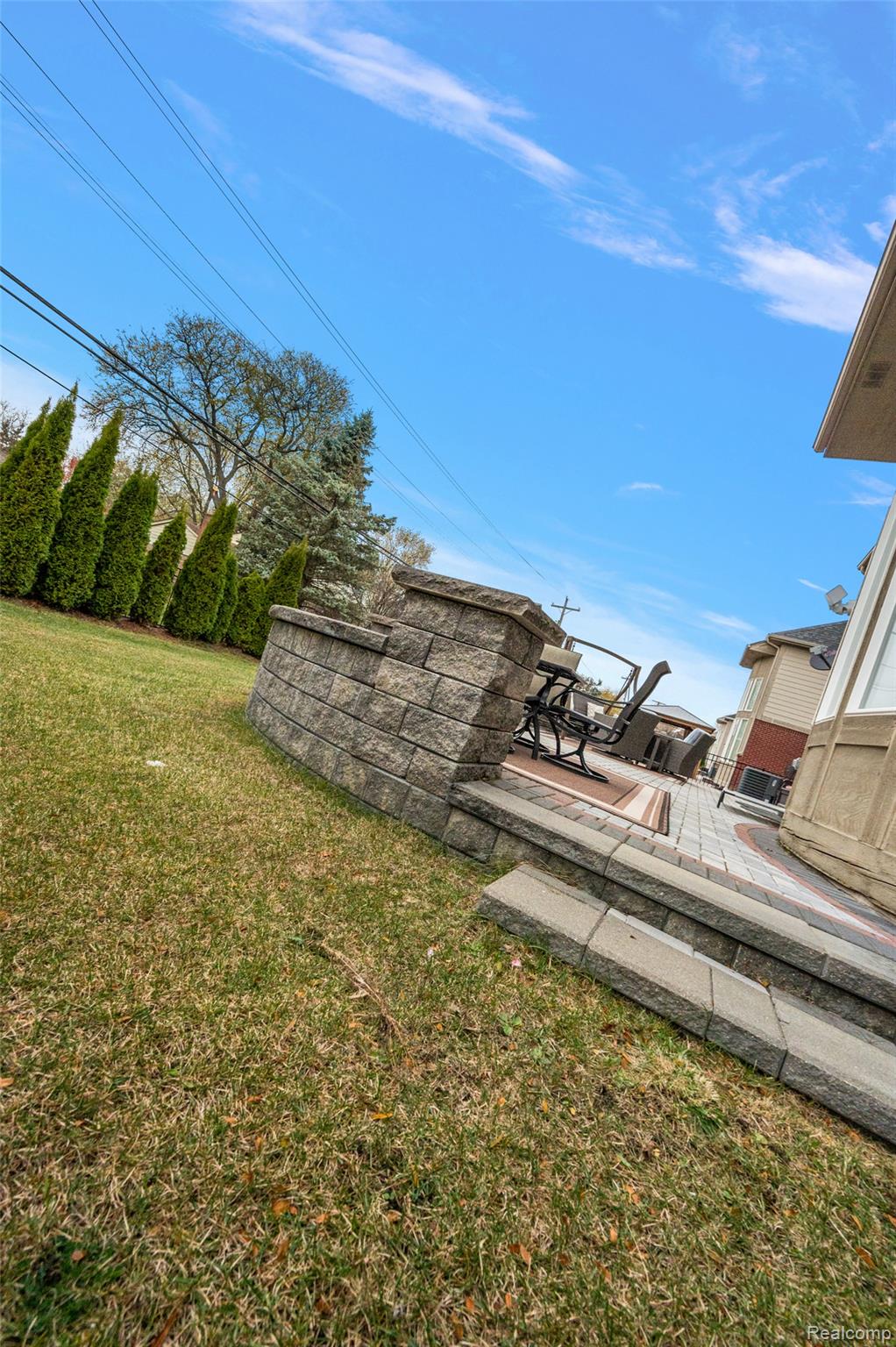 4095 Rockingham Drive