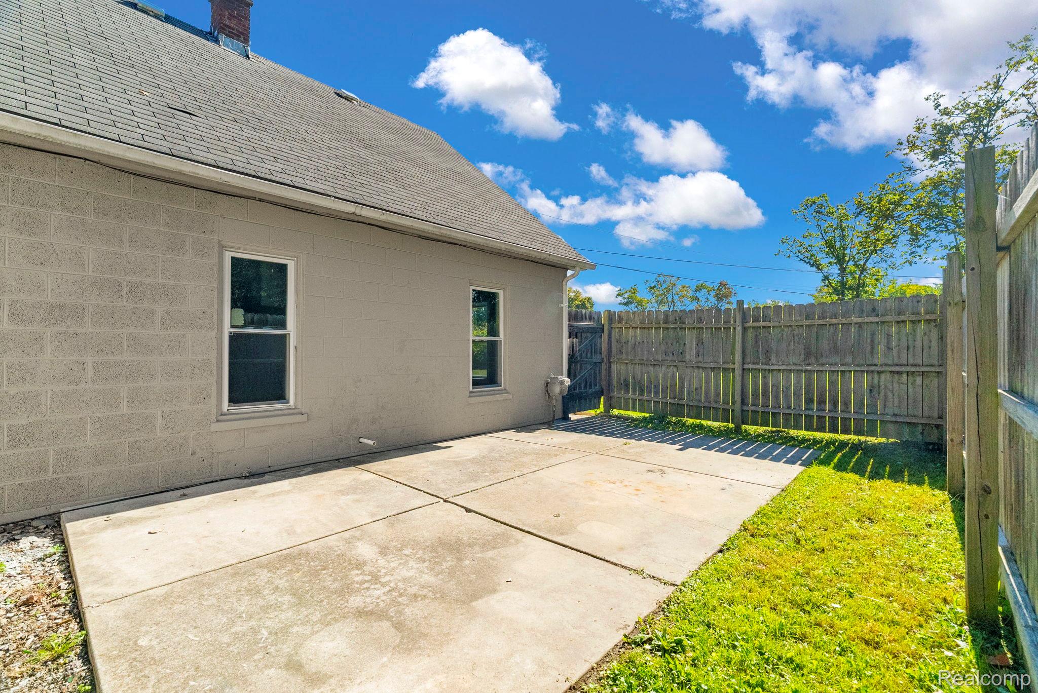 24915 Saint Paul