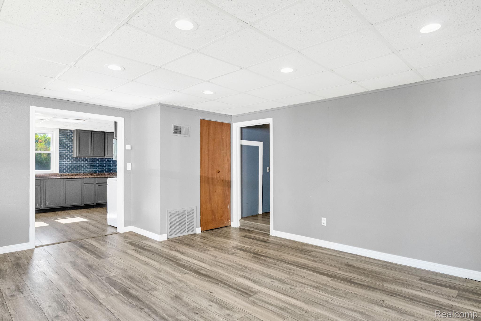 24915 Saint Paul
