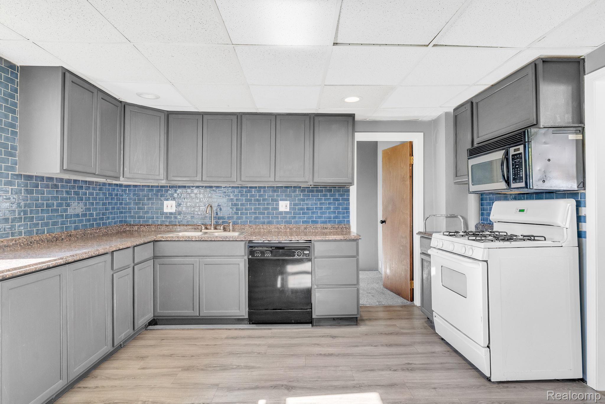 24915 Saint Paul