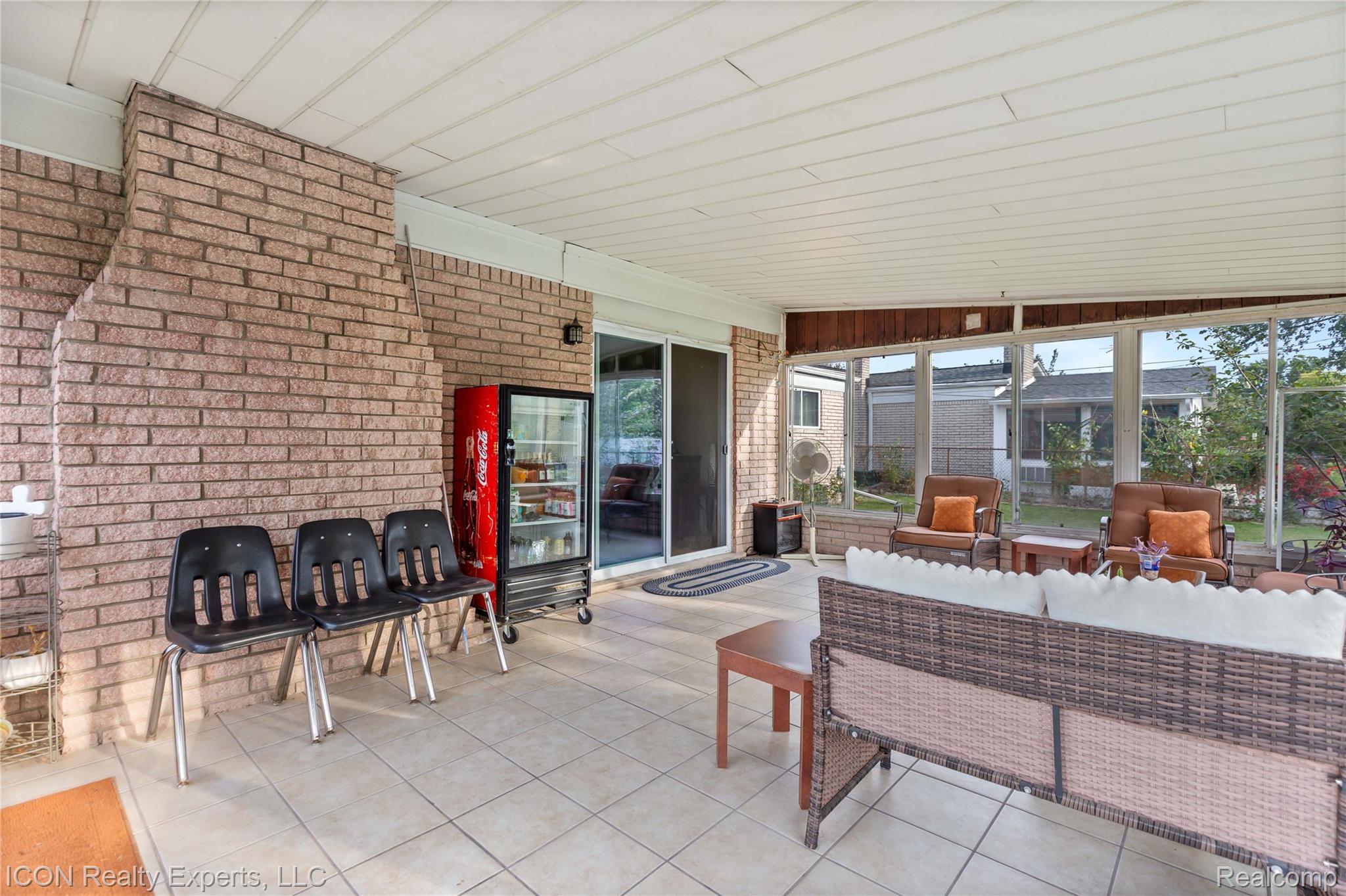 35285 Lana Lane
