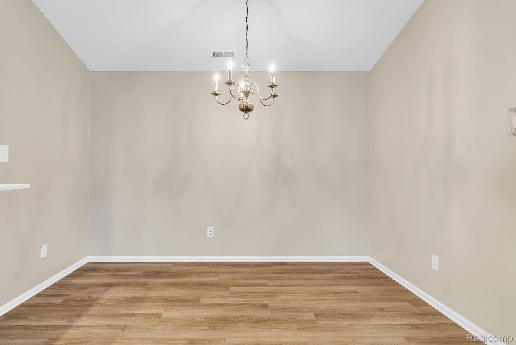 8208 Chesapeake Circle