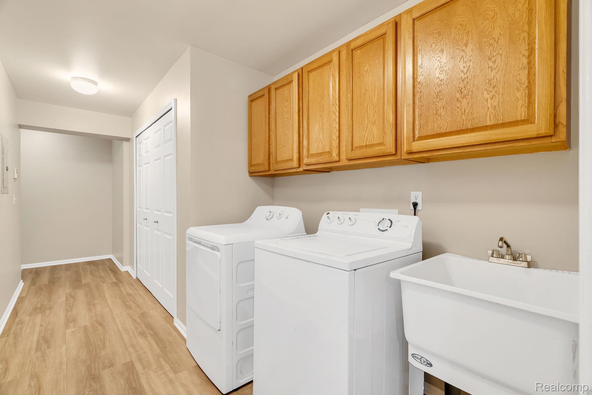 8208 Chesapeake Circle