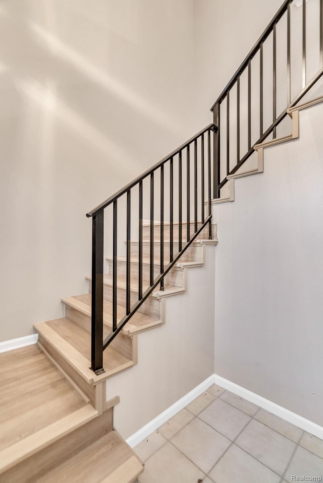 8208 Chesapeake Circle