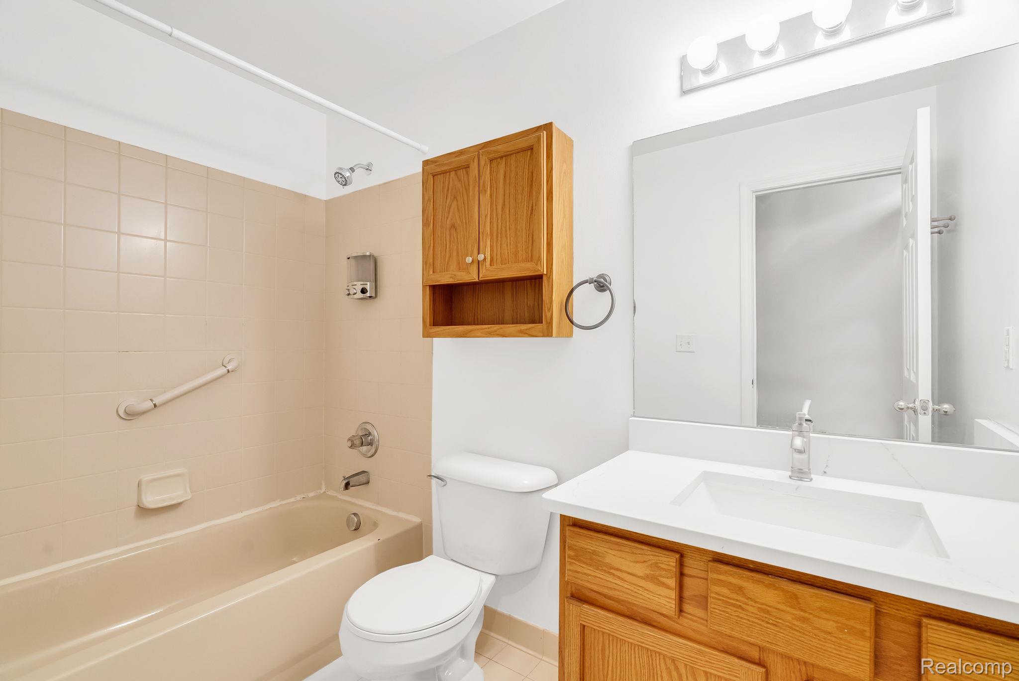 8208 Chesapeake Circle