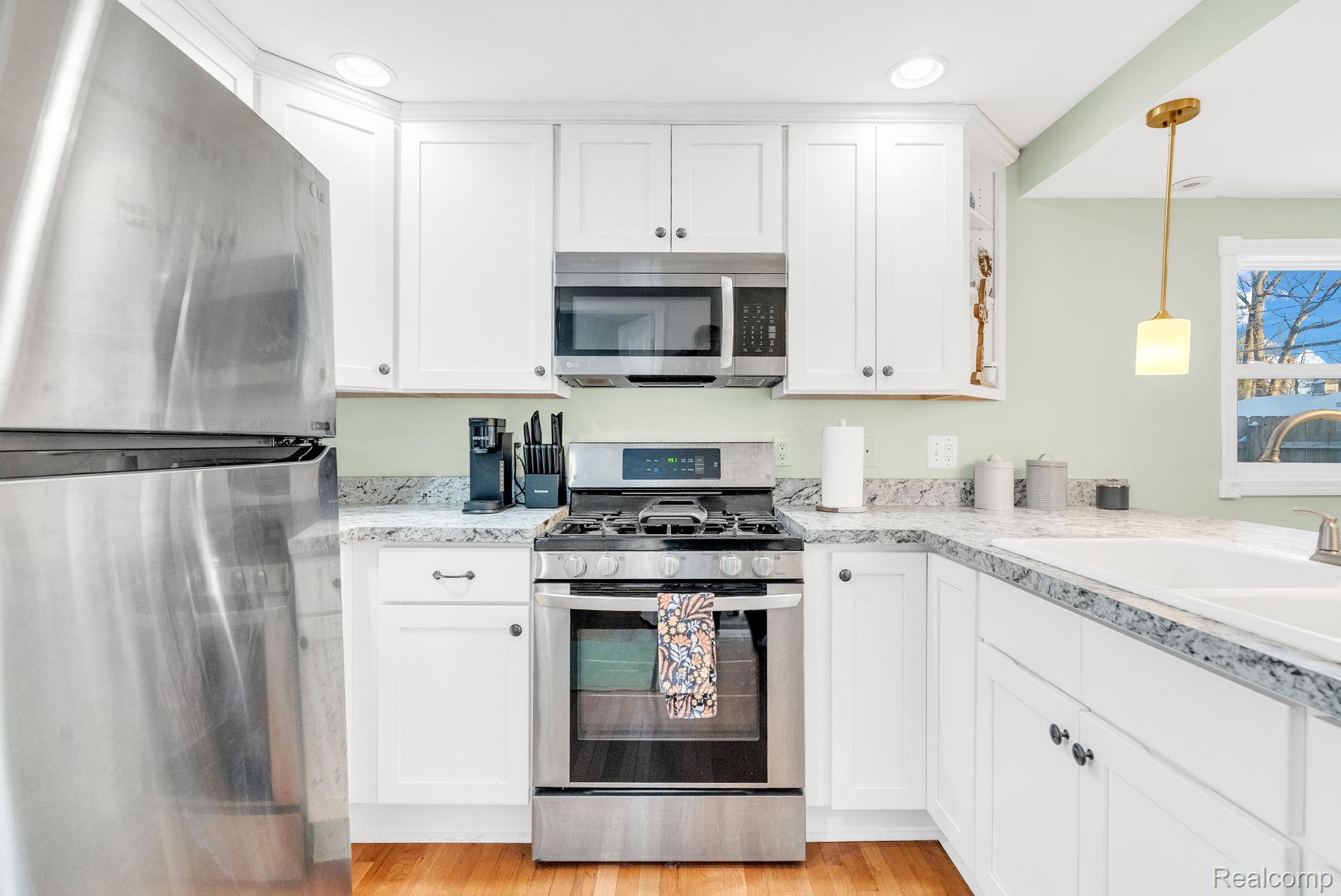 2149 Glenwood Court
