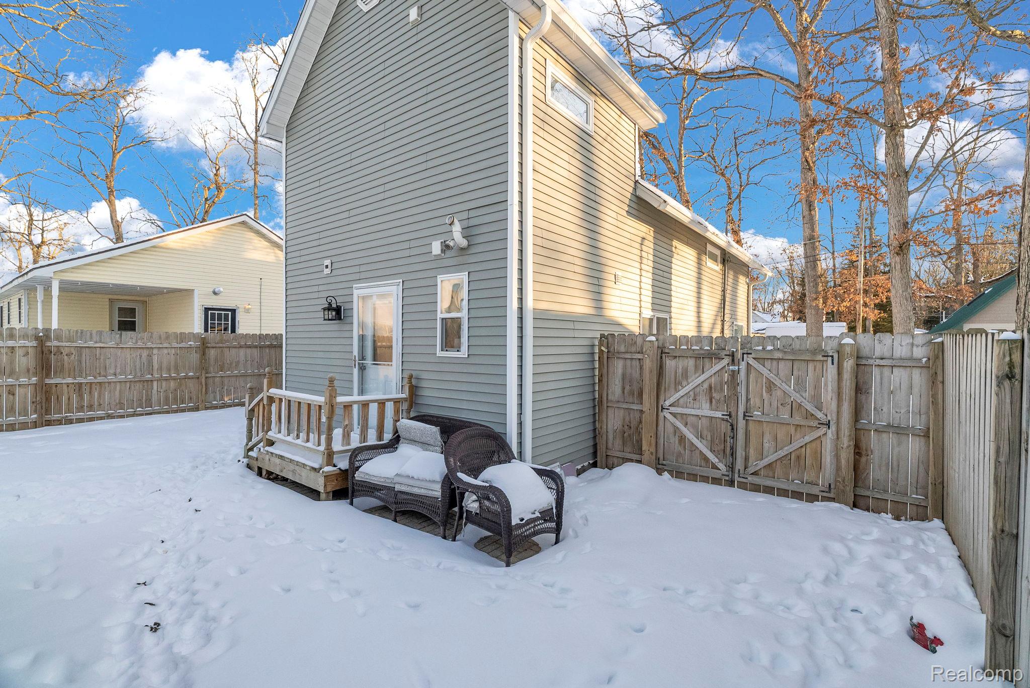 2149 Glenwood Court