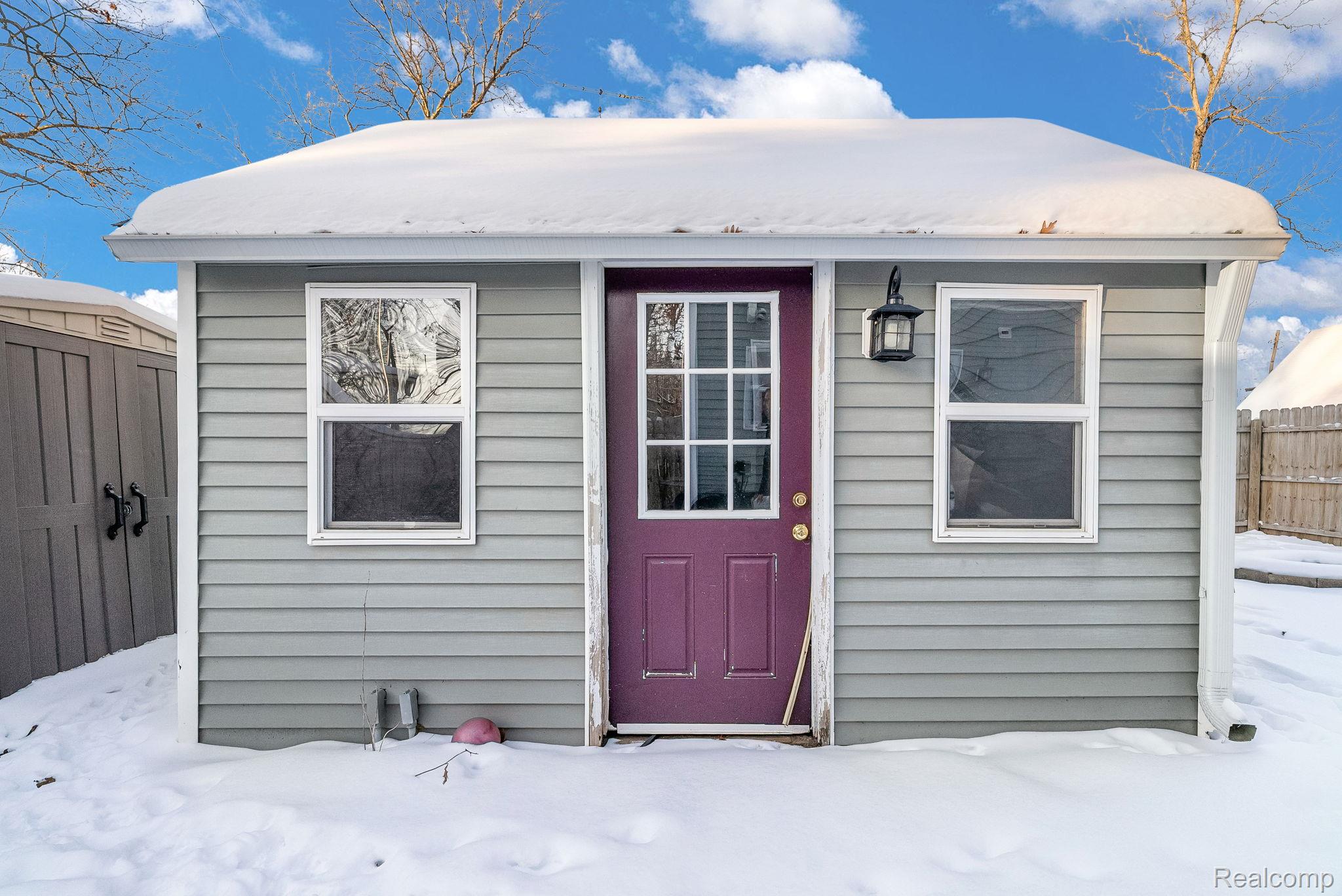 2149 Glenwood Court