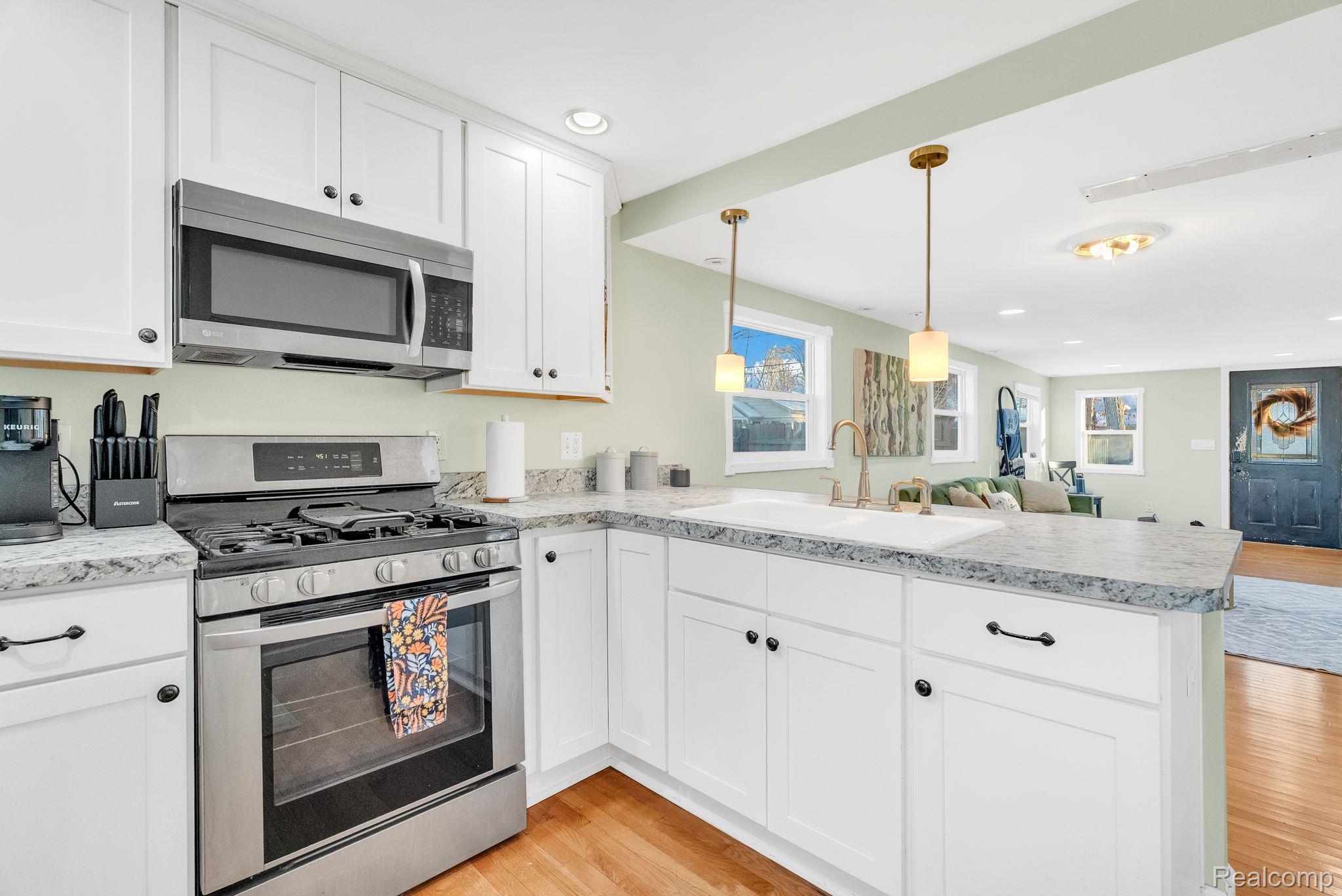 2149 Glenwood Court