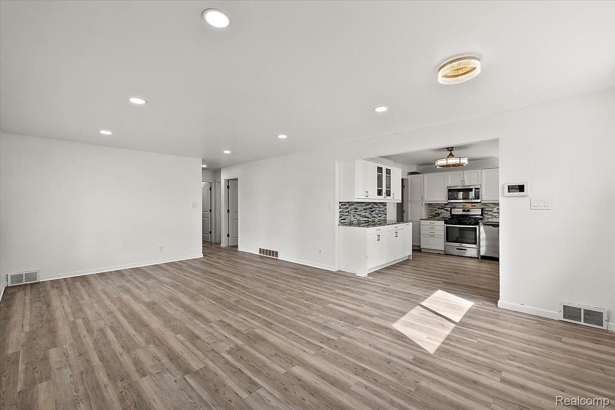 32076 Saint Annes Drive