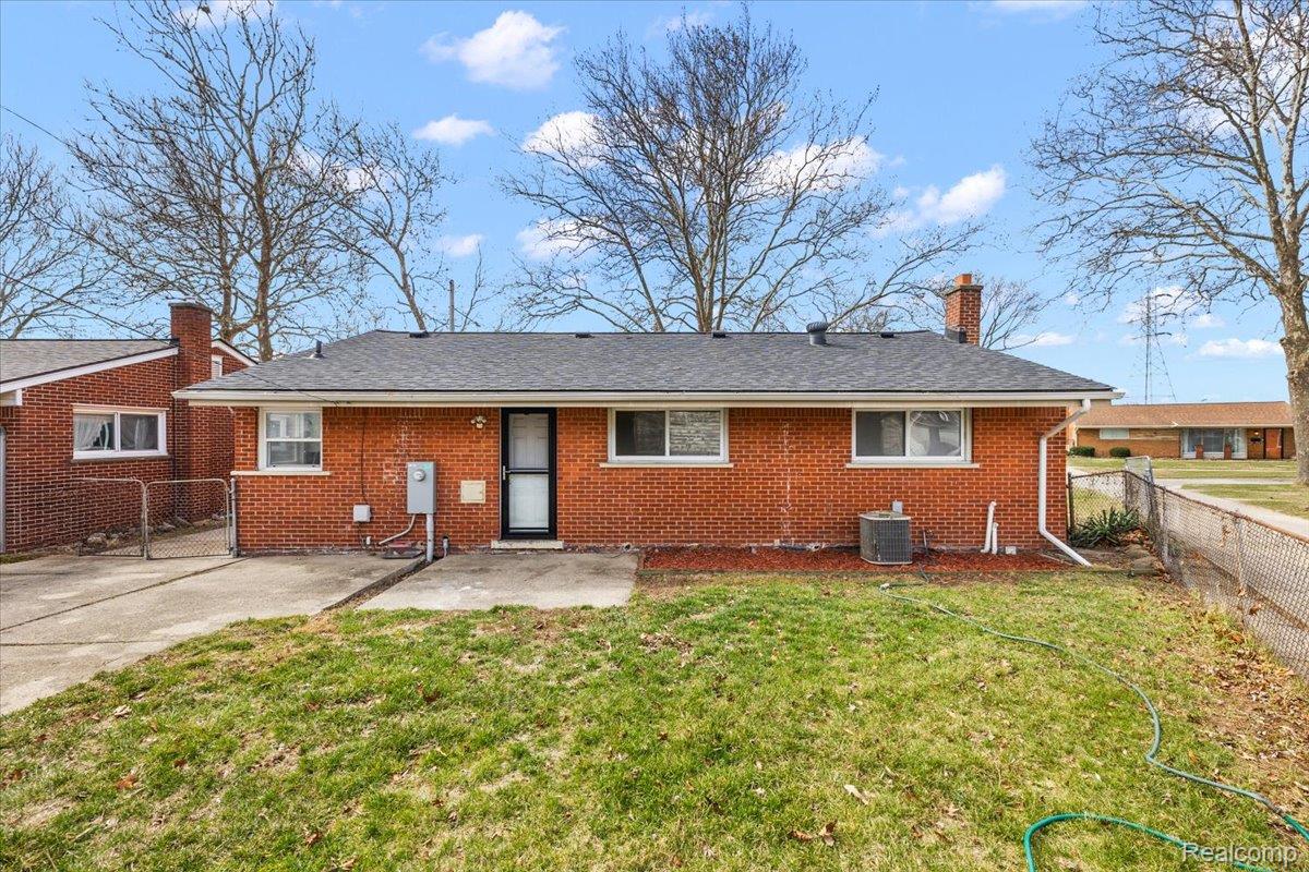 32076 Saint Annes Drive