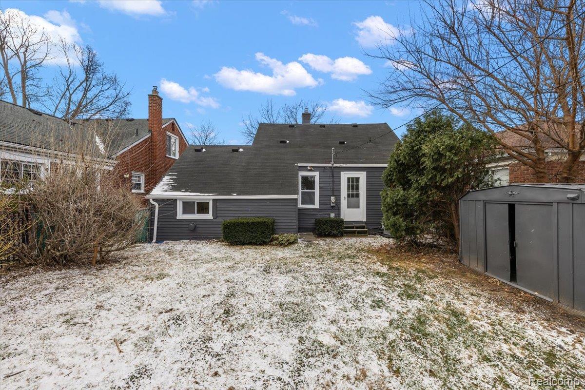 21625 Trombly Street