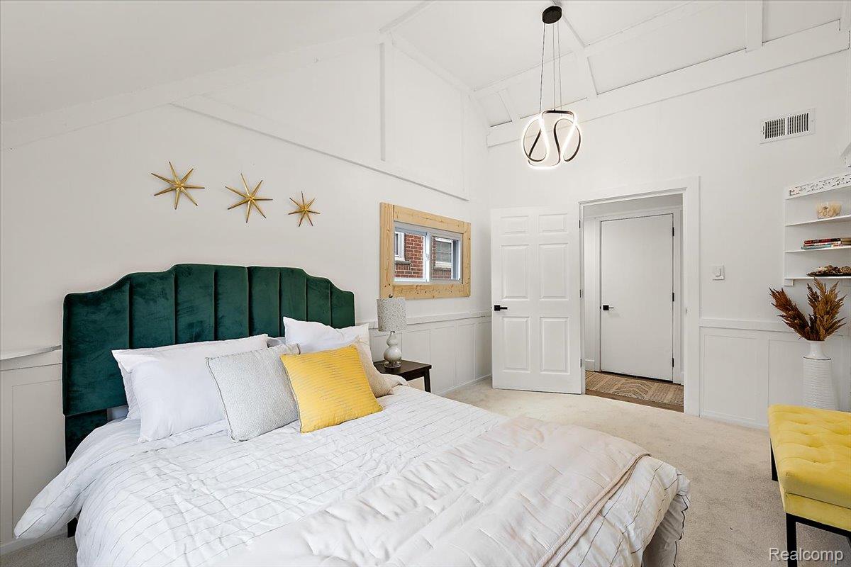 21625 Trombly Street