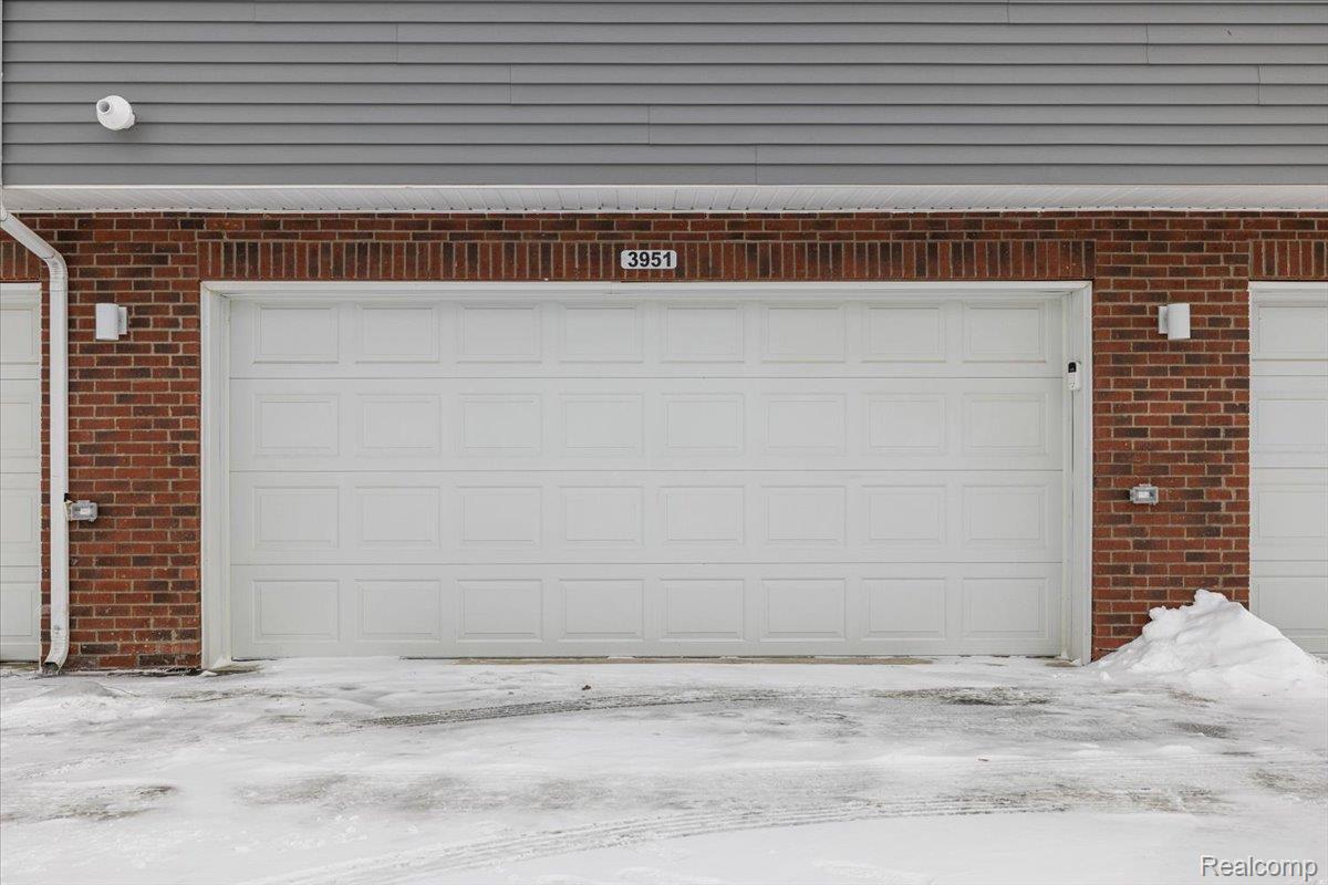 3951 Trailwaycommons Circle