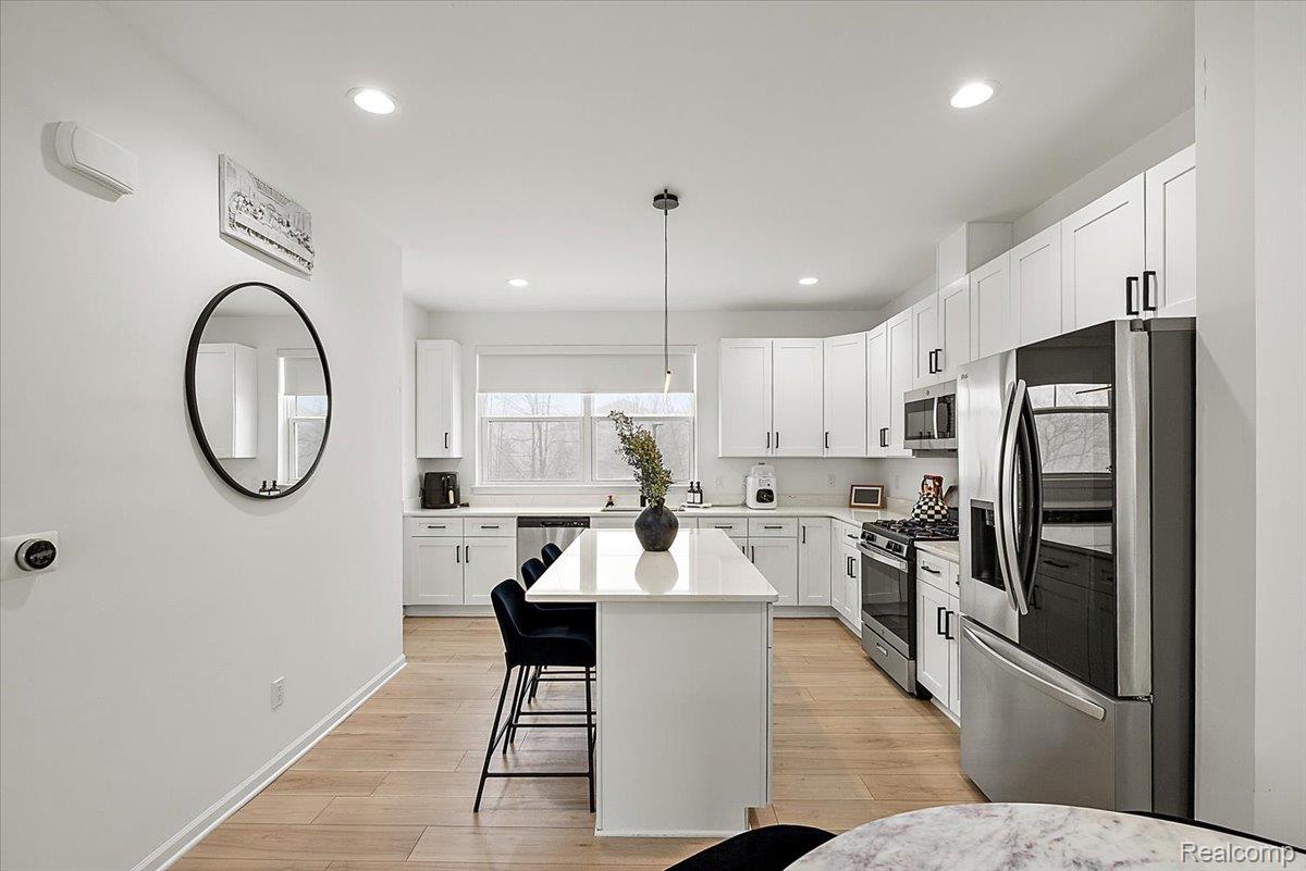 3951 Trailwaycommons Circle