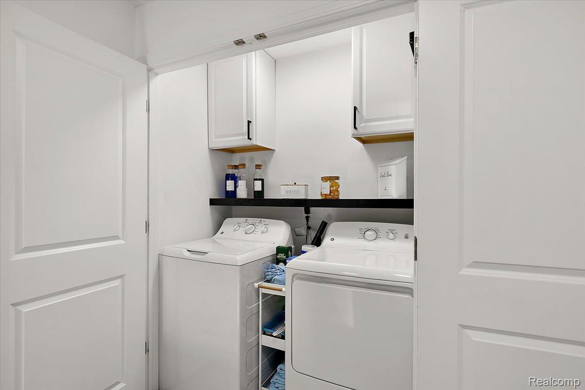 3951 Trailwaycommons Circle