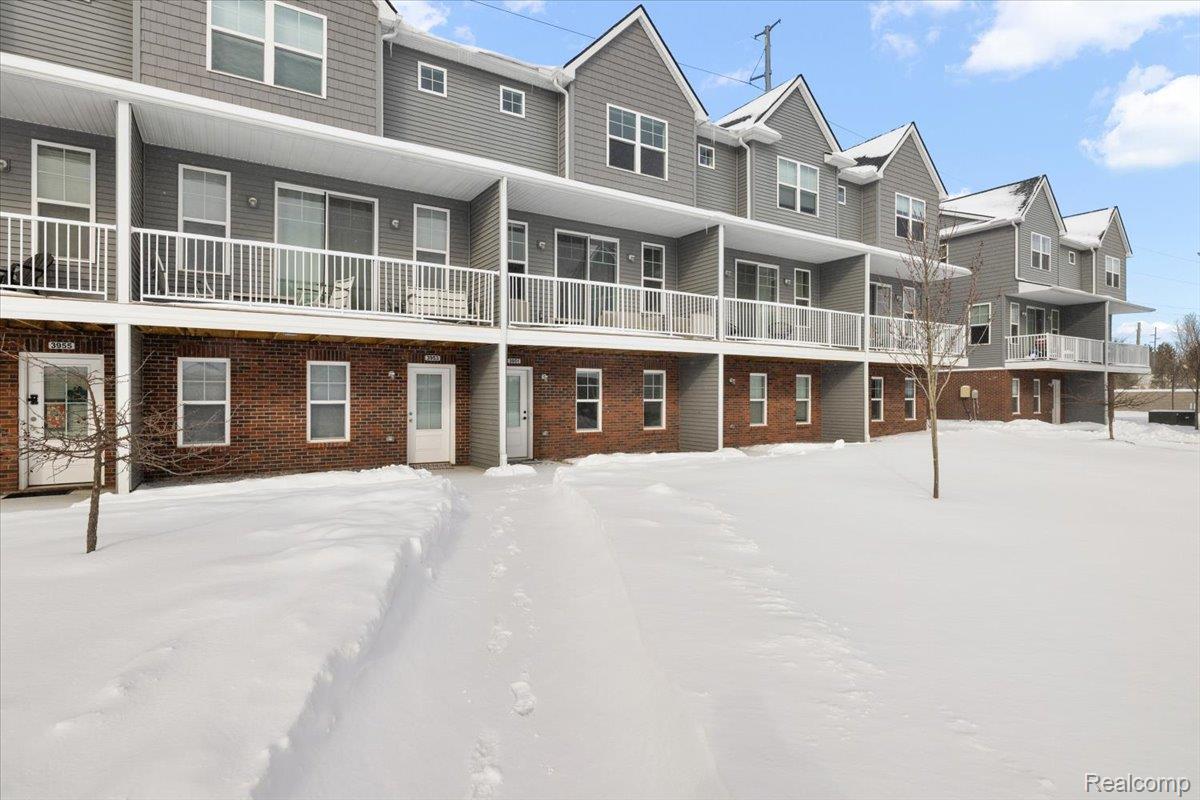 3951 Trailwaycommons Circle