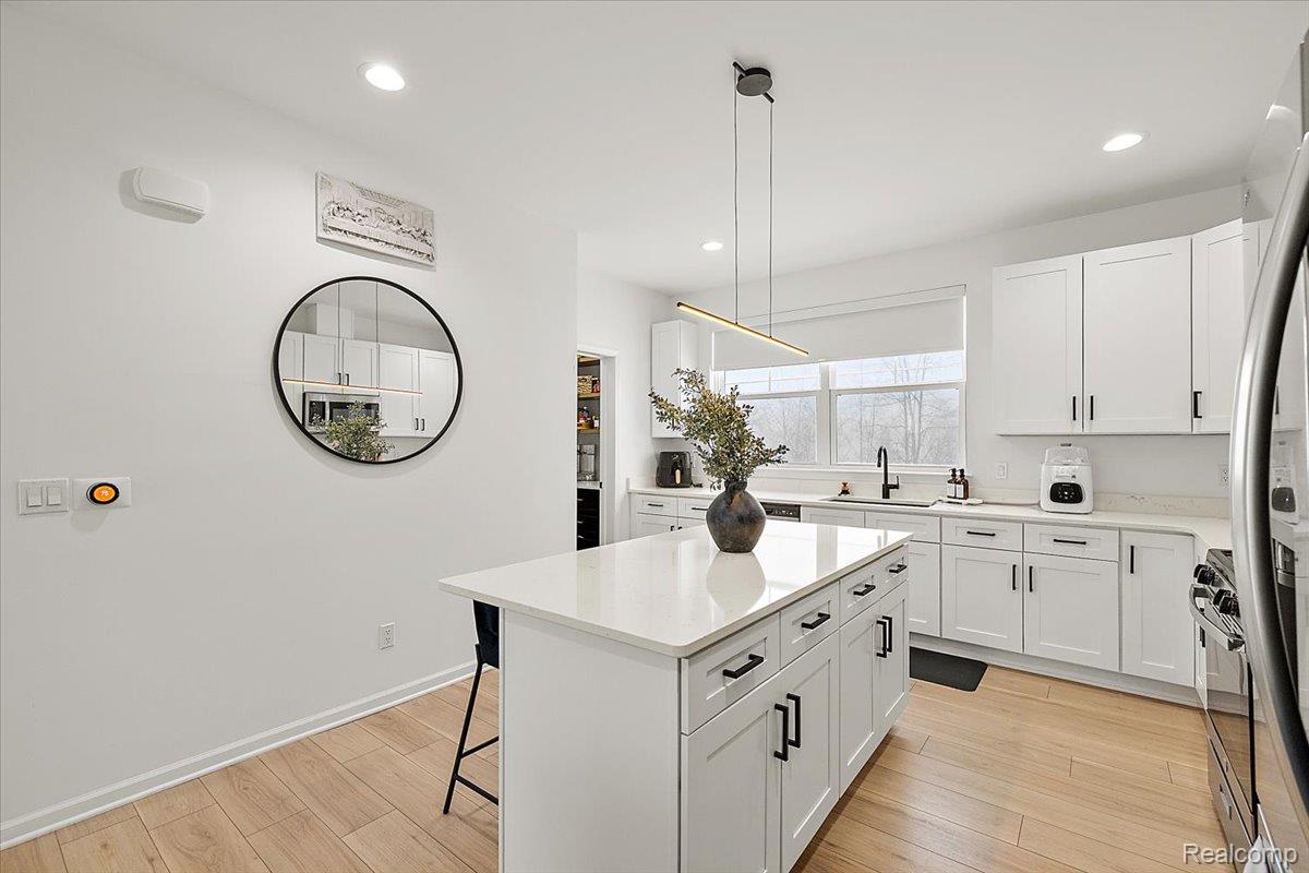 3951 Trailwaycommons Circle