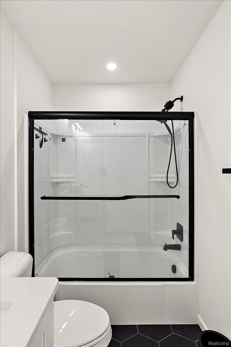 3951 Trailwaycommons Circle