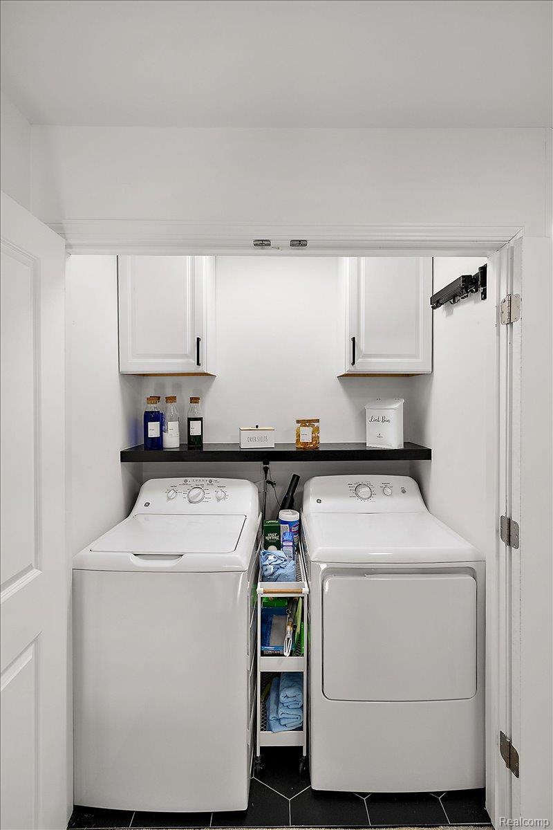 3951 Trailwaycommons Circle