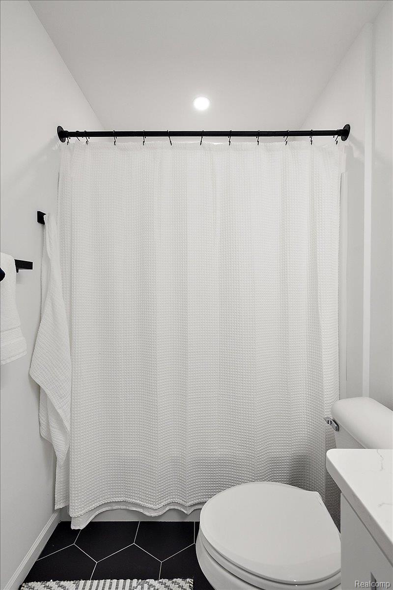 3951 Trailwaycommons Circle