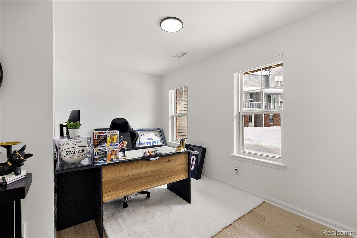 3951 Trailwaycommons Circle