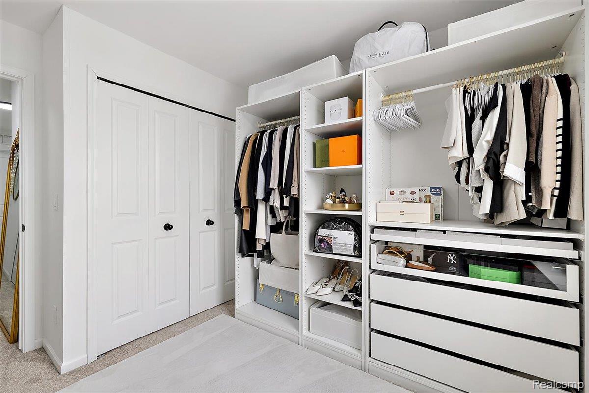 3951 Trailwaycommons Circle