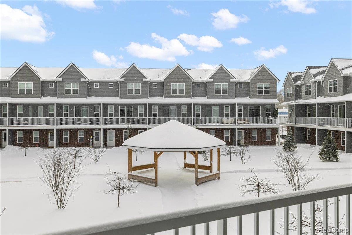 3951 Trailwaycommons Circle