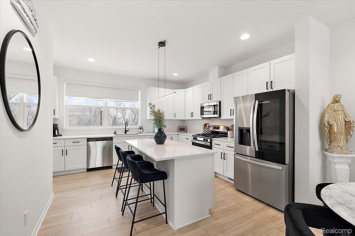 3951 Trailwaycommons Circle