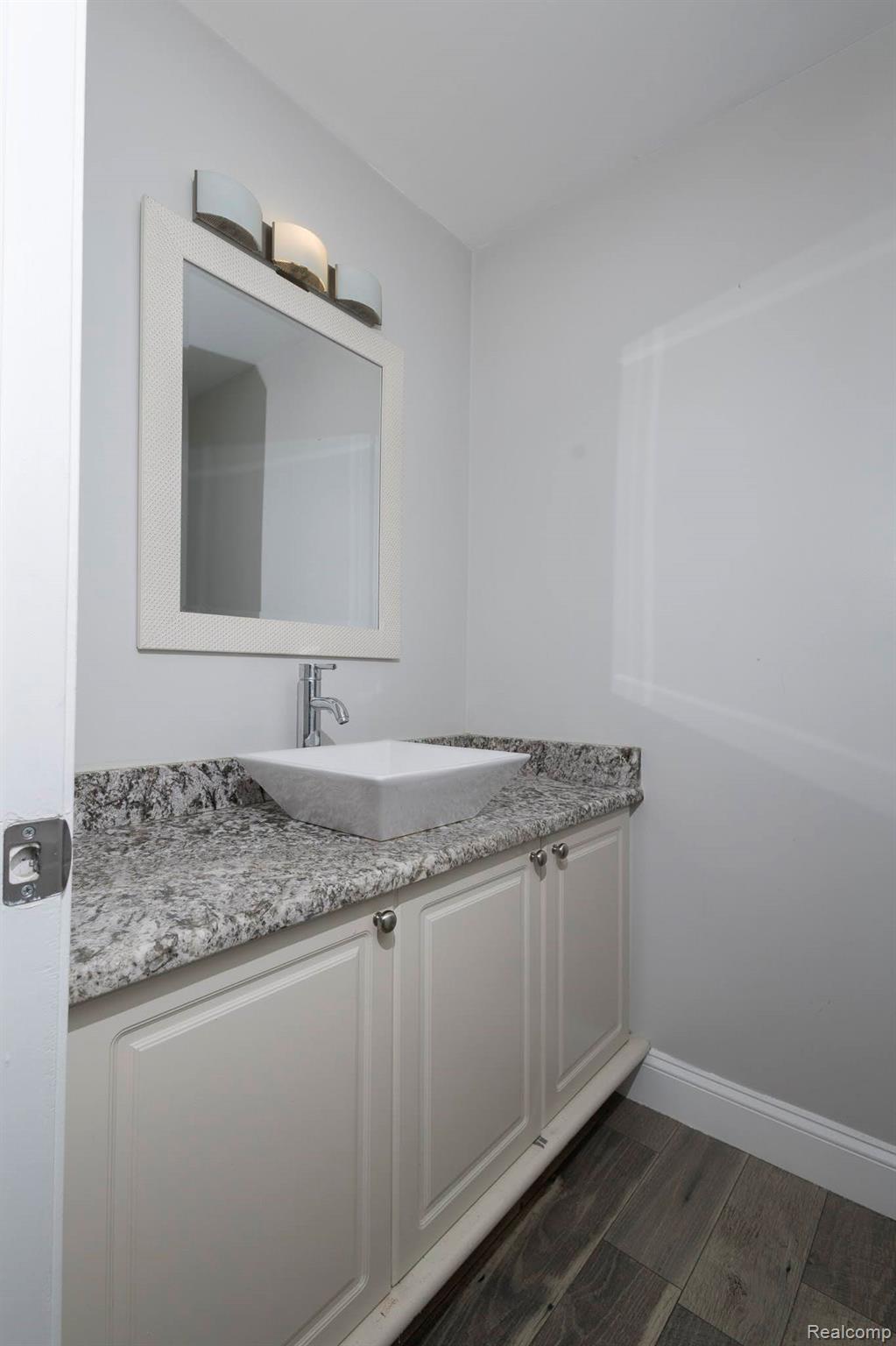 43211 Coralbean Ct Court
