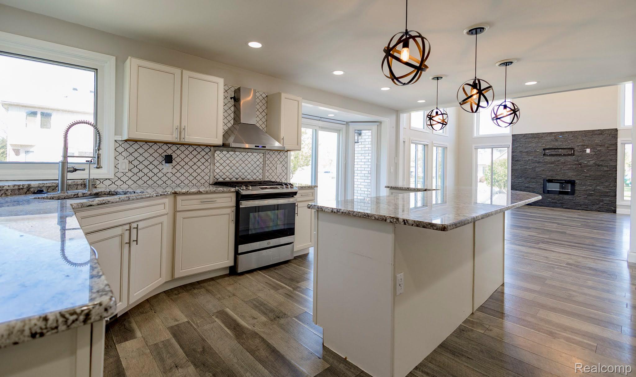 43211 Coralbean Ct Court