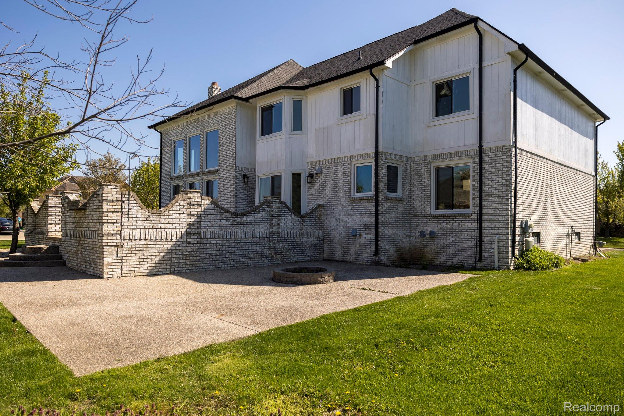 43211 Coralbean Ct Court