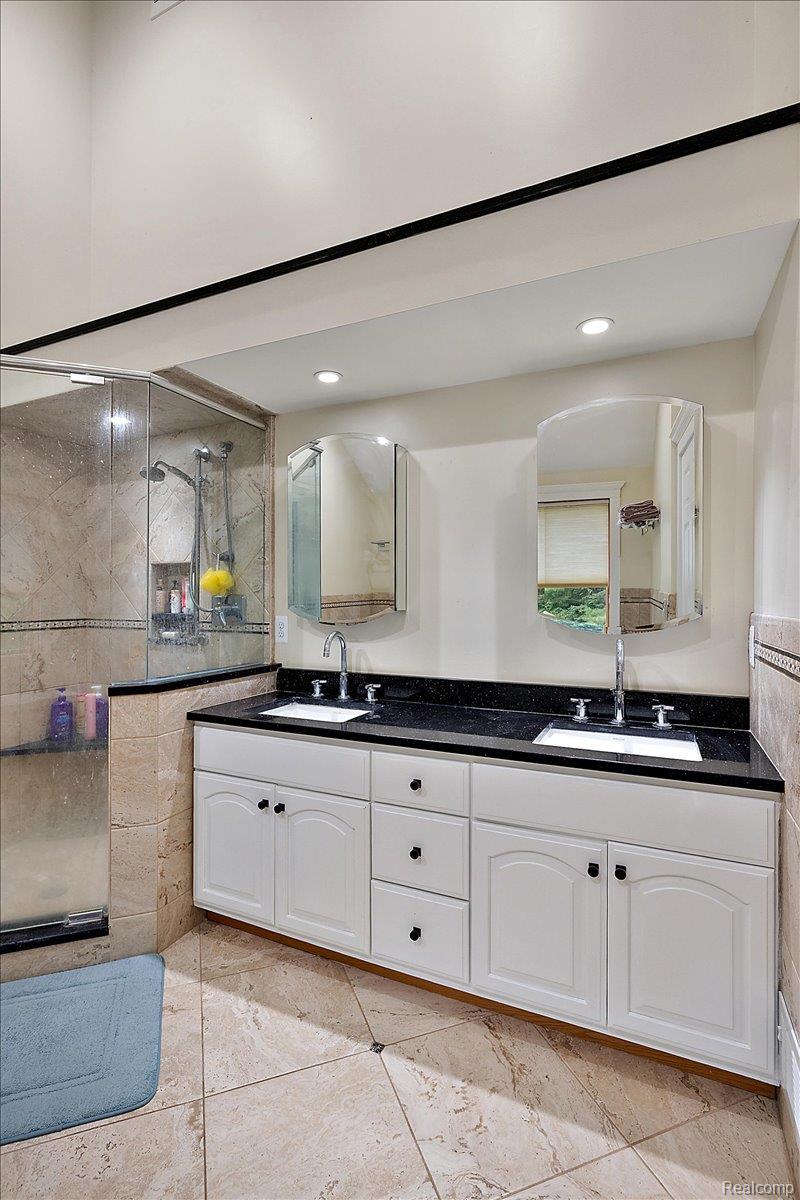4700 Botany Glen