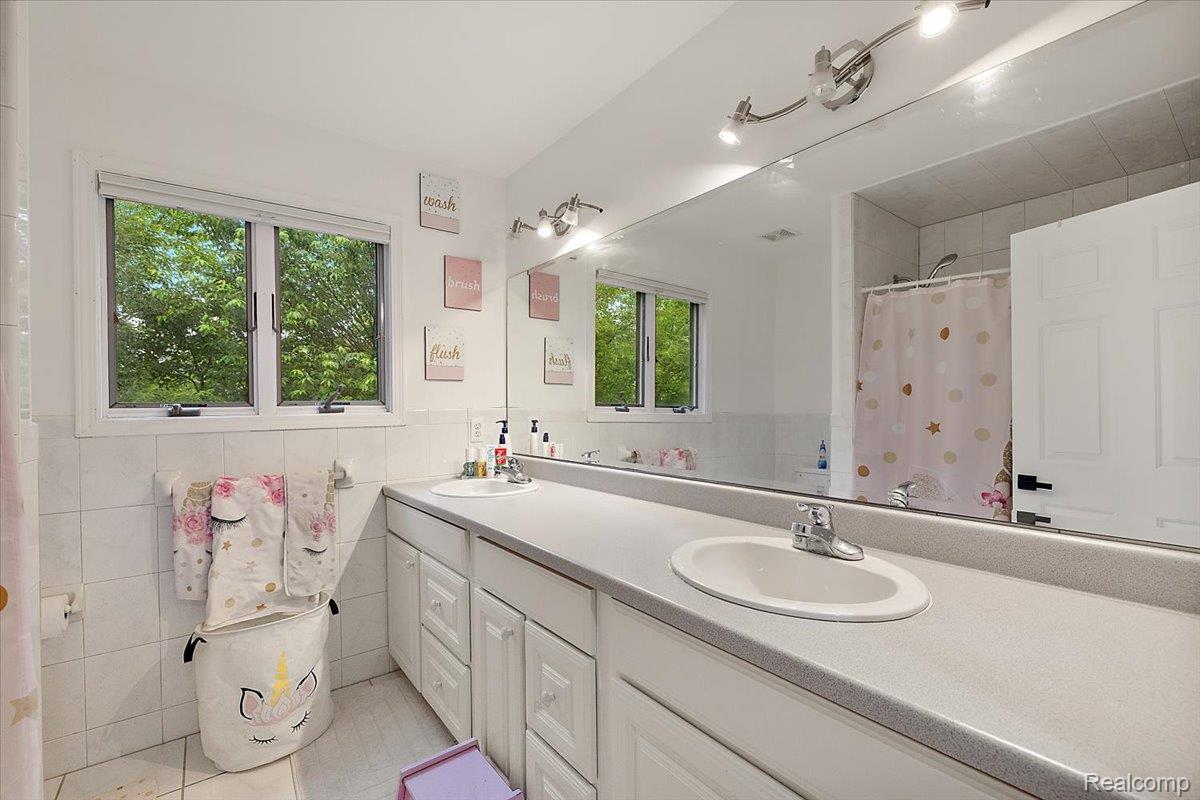 4700 Botany Glen