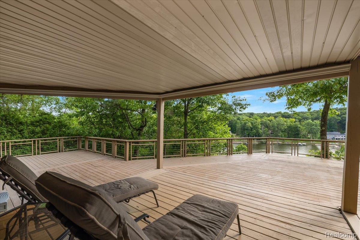 7291 Parkwood Drive