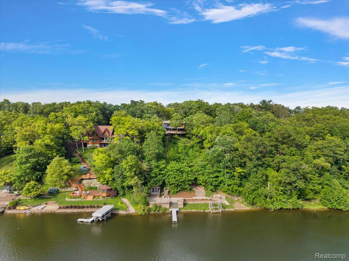 7291 Parkwood Drive