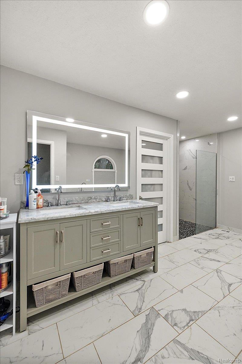 7291 Parkwood Drive
