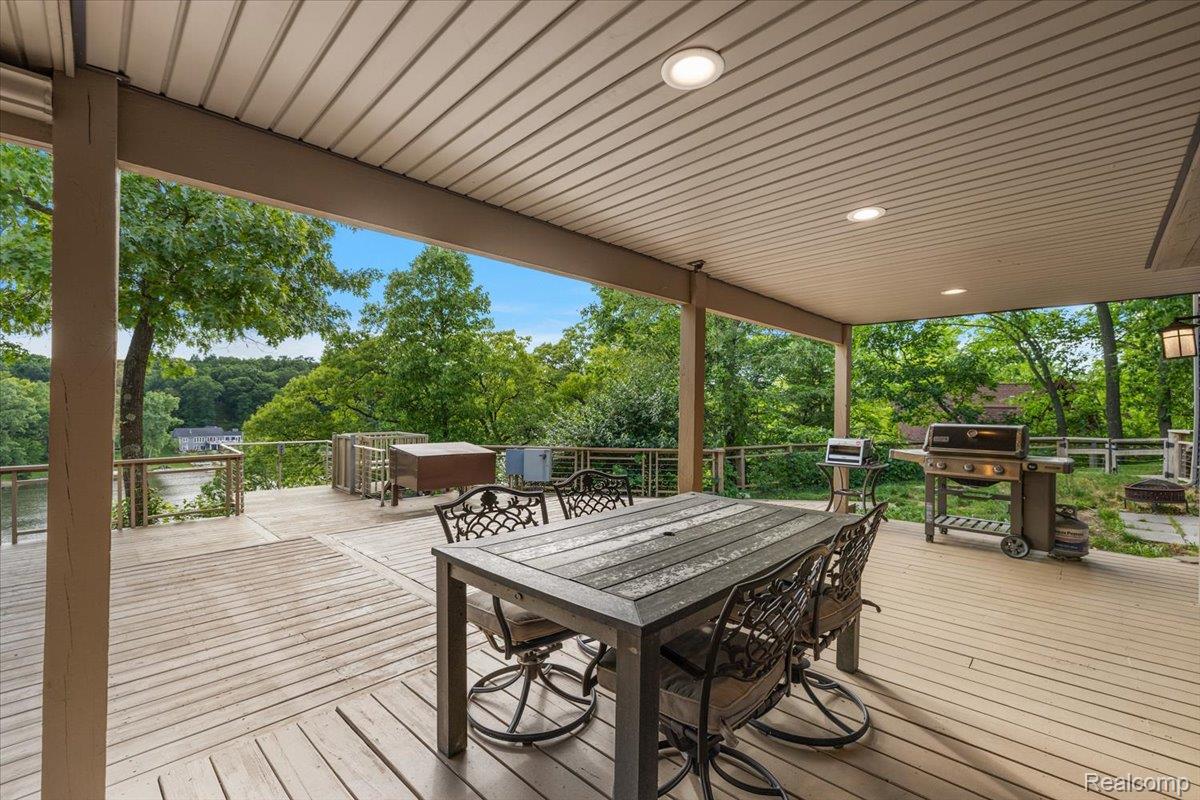 7291 Parkwood Drive
