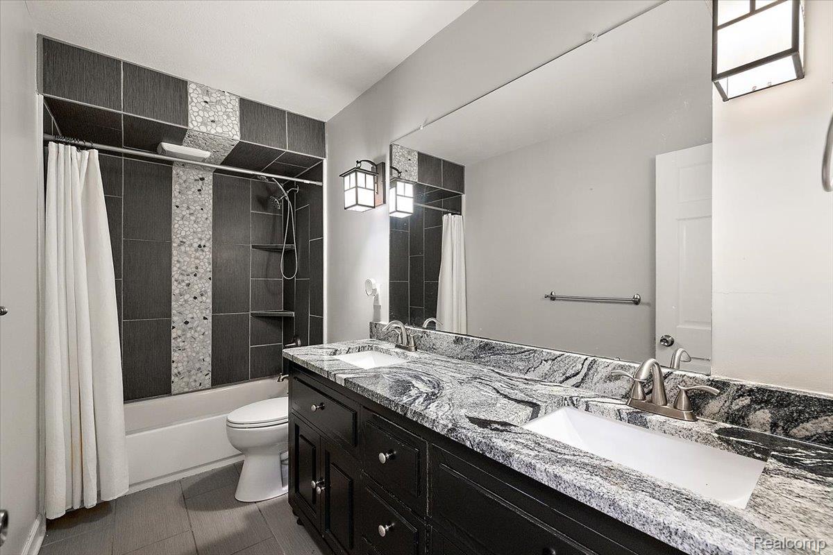 7291 Parkwood Drive