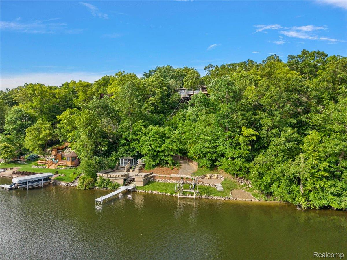 7291 Parkwood Drive