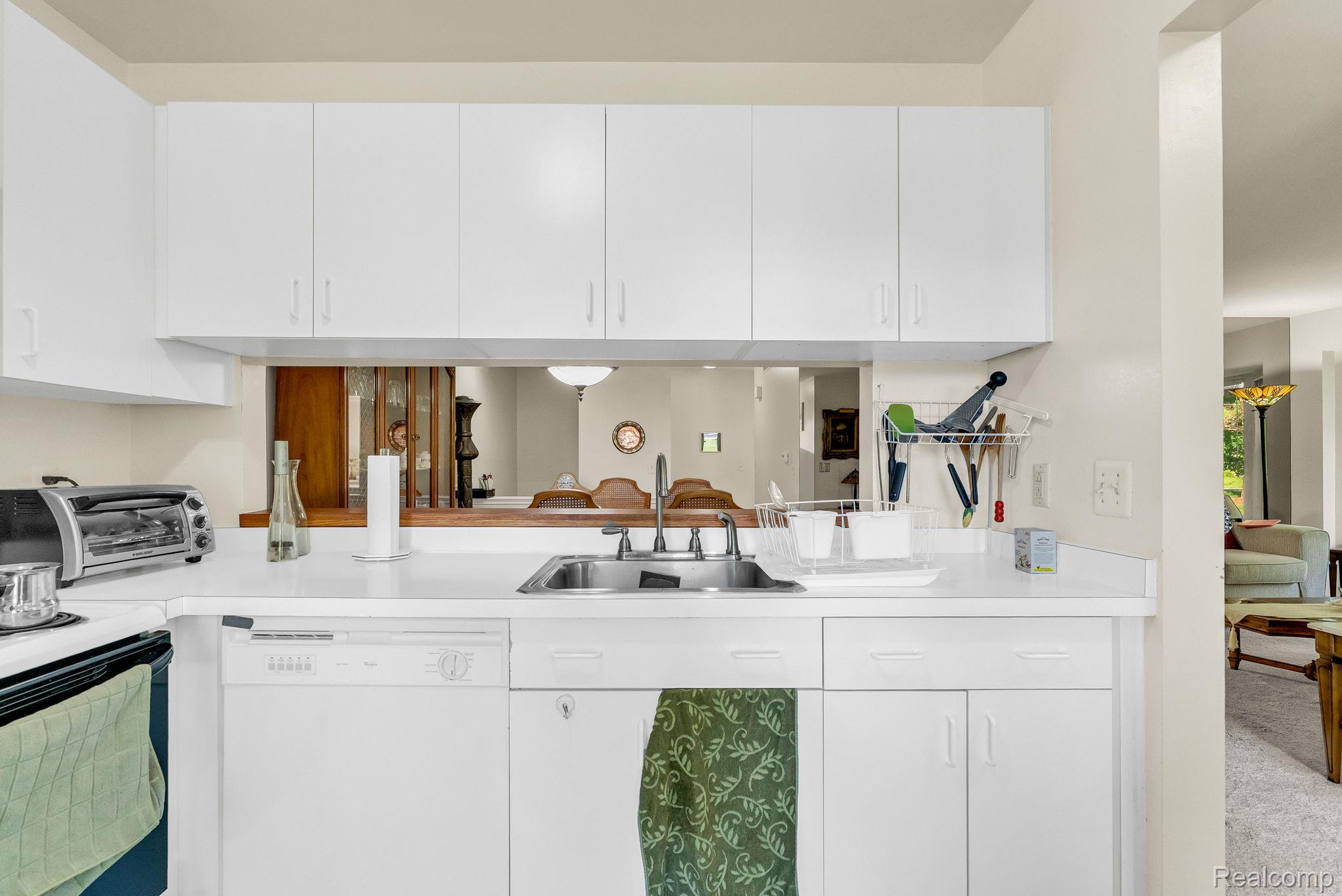 45000 Bayview Drive