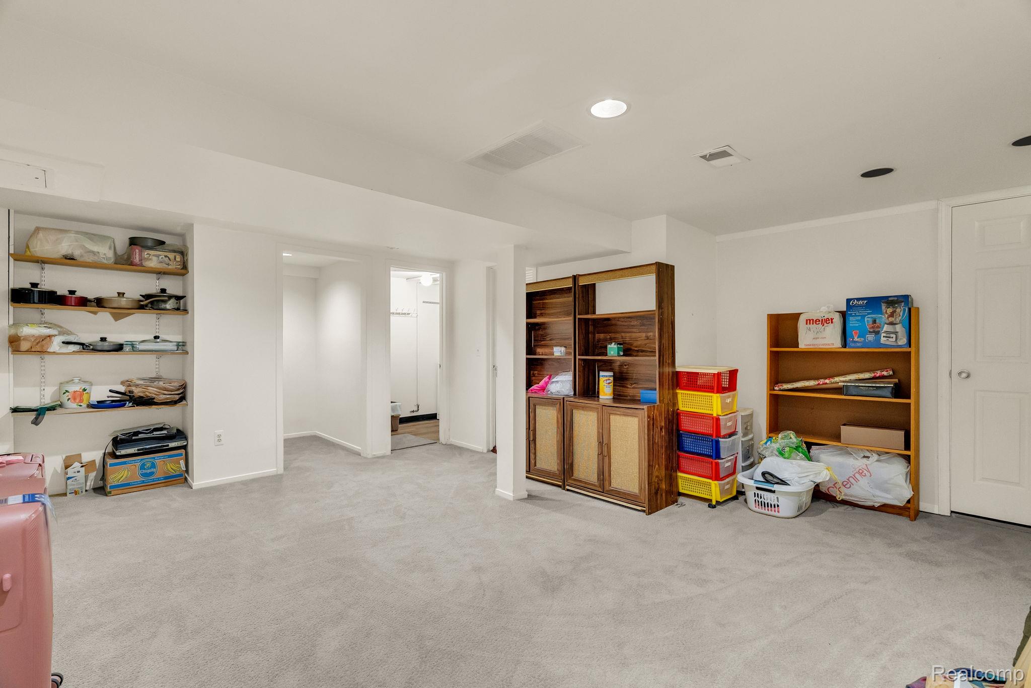 45000 Bayview Drive