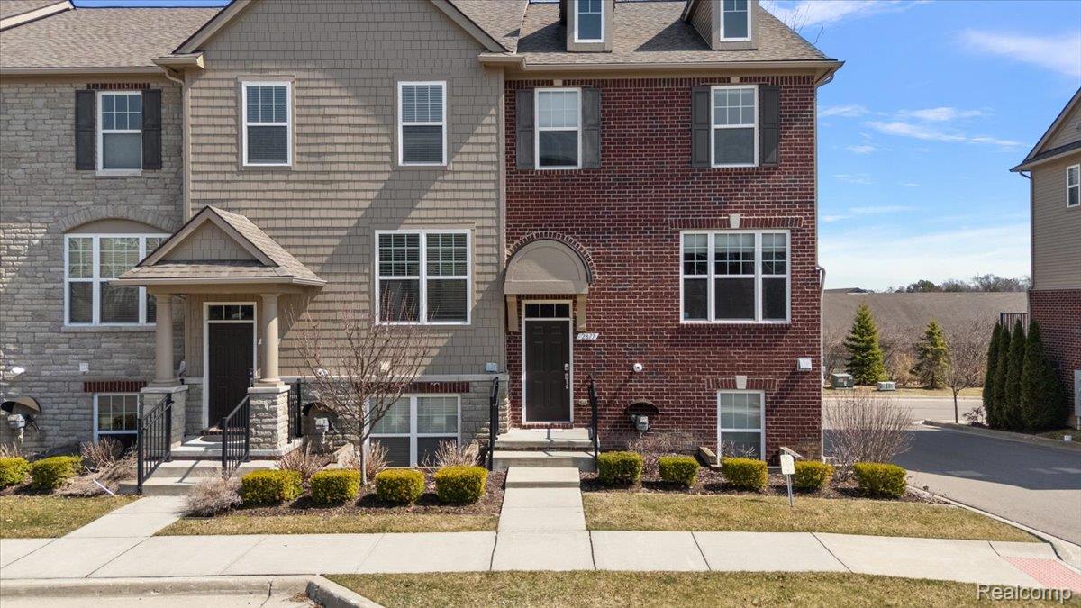 2877 Hartwick Drive