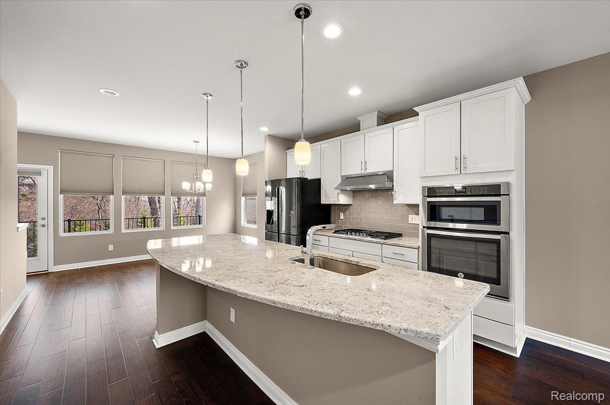 2877 Hartwick Drive